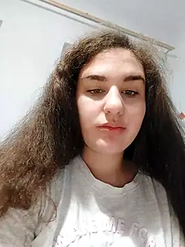 Melisa1  online show from December 18, 2025, 5:23 am