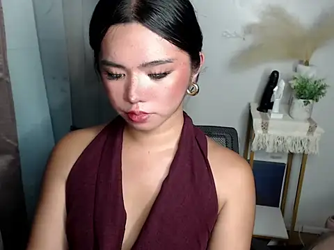 Snapshot of voganmarie chatting on June 11, 2026, 4:09 am voganmarie online show from June 11, 2026, 4:09 am
