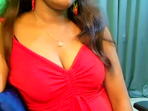 Snapshot of Spit_queenC_for_you chatting on July 12, 2026, 11:33 am Spit queenC for you online show from July 12, 2026, 11:33 am