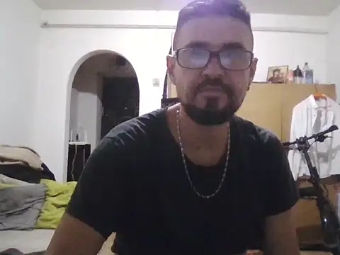 cornel4321 online show from December 5, 2025, 5:22 pm