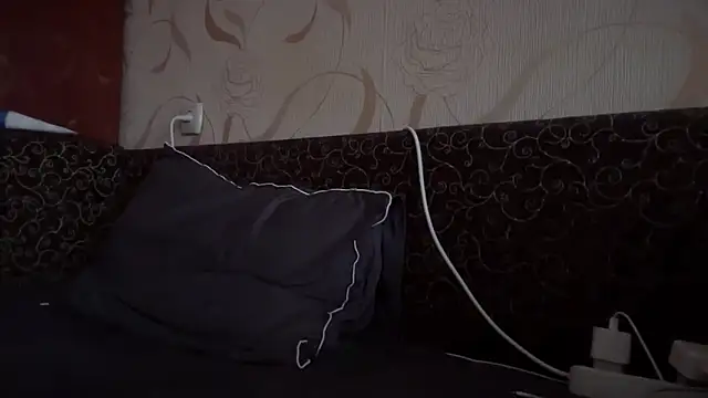 Snapshot of MALVINA0077 chatting on December 20, 2025, 9:23 am MALVINA0077 online show from December 20, 2025, 9:23 am