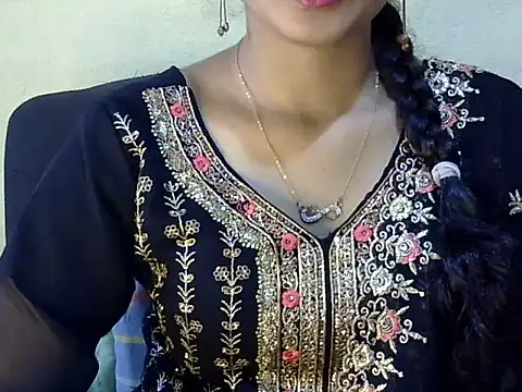 Snapshot of Shab_M chatting on July 27, 2026, 7:48 am Shab M online show from July 27, 2026, 7:48 am