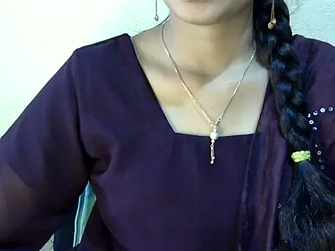 Snapshot of Shab_M chatting on June 15, 2026, 6:13 am Shab M online show from June 15, 2026, 6:13 am