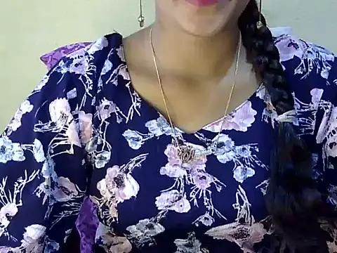 Snapshot of Shab_M chatting on July 19, 2026, 7:17 am Shab M online show from July 19, 2026, 7:17 am