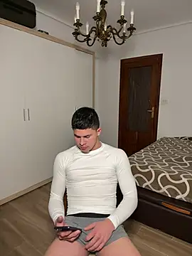 Snapshot of josueeeR chatting on January 15, 2026, 8:12 pm josueeeR online show from January 15, 2026, 8:12 pm