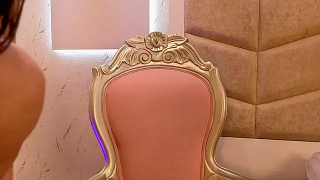 Snapshot of AfroditaWild chatting on March 2, 2026, 4:13 am AfroditaWild online show from March 2, 2026, 4:13 am