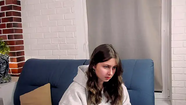 DanetteSaab online show from December 3, 2025, 7:13 pm