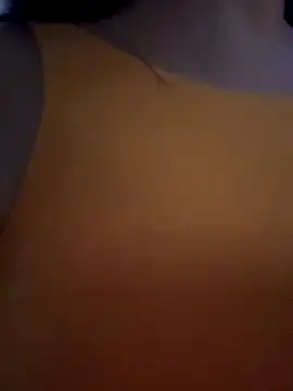 flor model online show from December 15, 2025, 11:20 pm