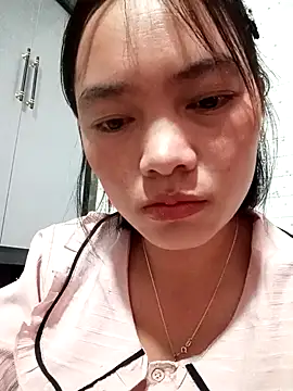 Snapshot of Maimey2x chatting on December 3, 2025, 3:55 pm Maimey2x online show from December 3, 2025, 3:55 pm