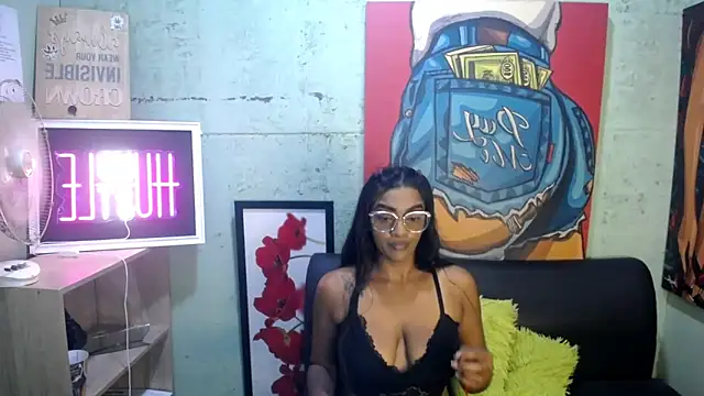 Indianzaraxxx online show from April 17, 2026, 5:38 pm