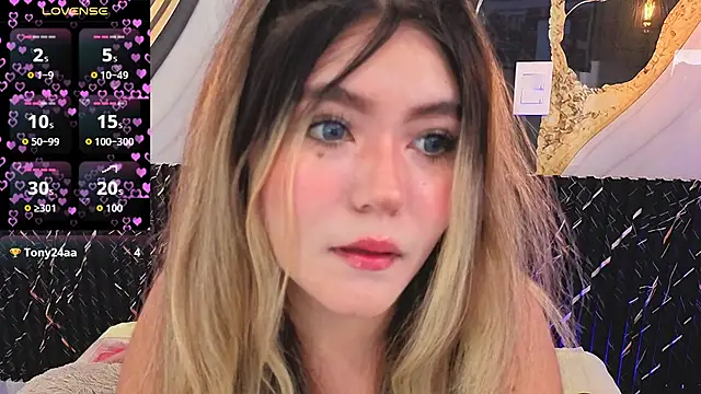 VioletaSweett1 online show from August 3, 2026, 7:31 pm
