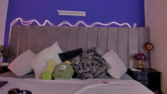 Snapshot of Aura_sun chatting on February 28, 2026, 11:54 am Aura sun online show from February 28, 2026, 11:54 am