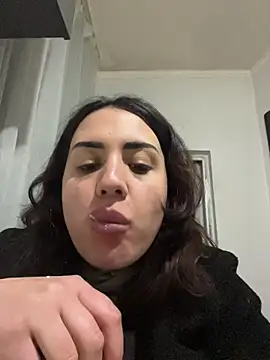 tesaa1212 online show from December 15, 2025, 7:41 pm