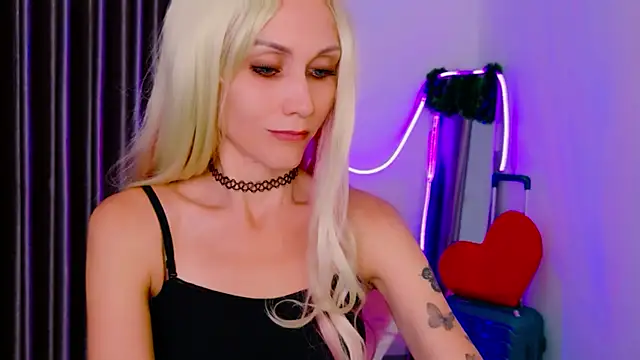 Snapshot of betty_xoxoo chatting on February 11, 2026, 11:10 am betty xoxoo online show from February 11, 2026, 11:10 am