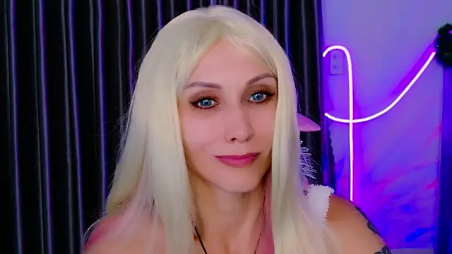 Snapshot of betty_xoxoo chatting on February 4, 2026, 12:33 pm betty xoxoo online show from February 4, 2026, 12:33 pm