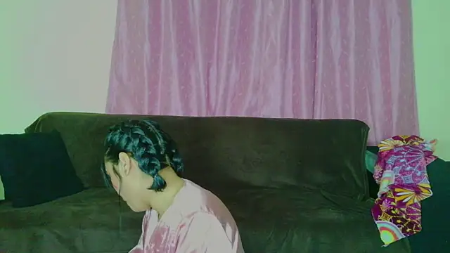 Snapshot of joyshe__vergara chatting on December 17, 2025, 4:17 am joyshe vergara online show from December 17, 2025, 4:17 am