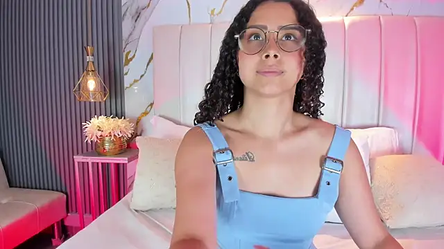 MarelynSummer online show from February 5, 2026, 5:09 pm