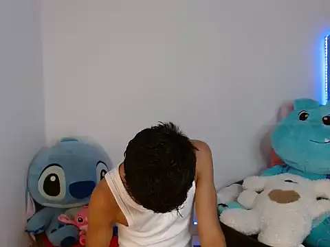 Sebas Ross04 online show from February 27, 2026, 11:15 pm