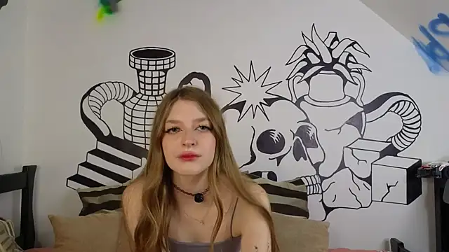 AliceCute3 online show from December 4, 2025, 7:18 am