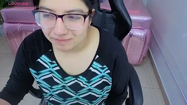 eva smit t online show from March 12, 2026, 2:39 am