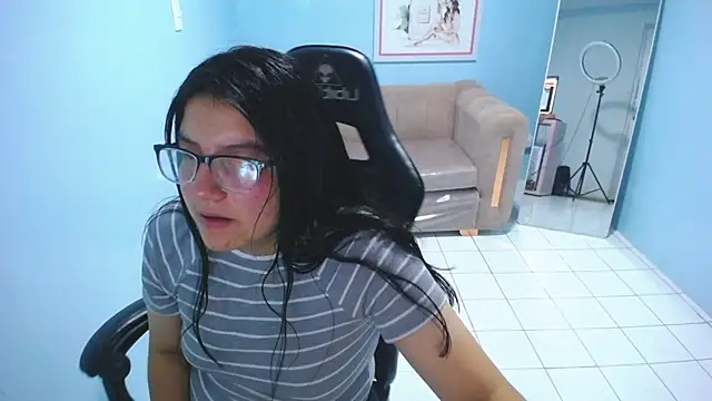 eva smit t online show from December 5, 2025, 3:05 am