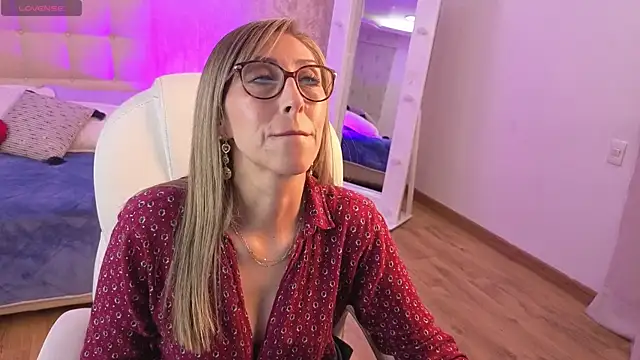 Scarlett 079 online show from June 26, 2026, 11:49 am