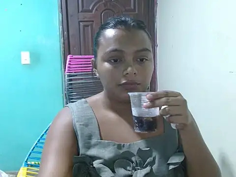 caro lil online show from July 17, 2026, 2:53 am
