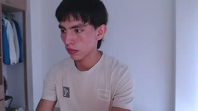 Snapshot of andrew_courtzz chatting on February 9, 2026, 7:23 pm andrew courtzz online show from February 9, 2026, 7:23 pm