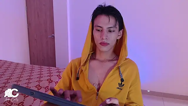 andrew courtzz online show from April 9, 2026, 8:37 pm