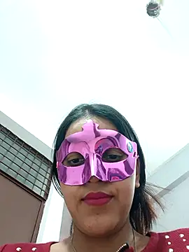 Shivani hotty online show from February 13, 2026, 4:29 pm