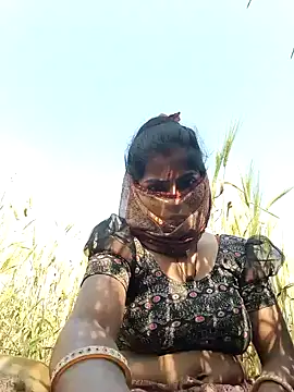 Ponam sexy online show from February 25, 2026, 10:48 am