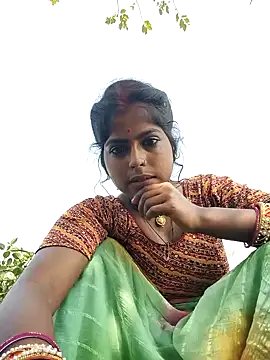 Ponam sexy online show from February 22, 2026, 6:05 am