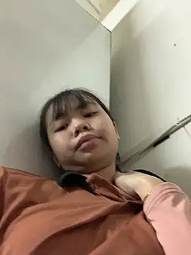 Mon babyy online show from February 8, 2026, 2:31 am