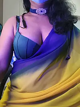 Snapshot of Preeti345 chatting on July 21, 2026, 6:42 pm Preeti345 online show from July 21, 2026, 6:42 pm