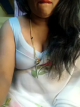 Preeti345 online show from March 28, 2026, 3:46 pm