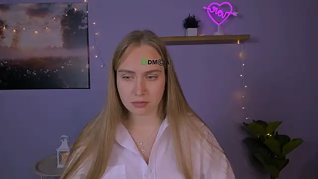 Snapshot of naya_dream chatting on December 18, 2025, 9:36 am naya dream online show from December 18, 2025, 9:36 am