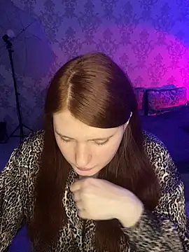 Snapshot of NicollVeys chatting on December 5, 2025, 12:10 am NicollVeys online show from December 5, 2025, 12:10 am