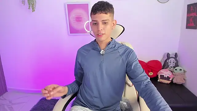 Snapshot of Jasson___ chatting on January 13, 2026, 3:38 pm Jasson online show from January 13, 2026, 3:38 pm