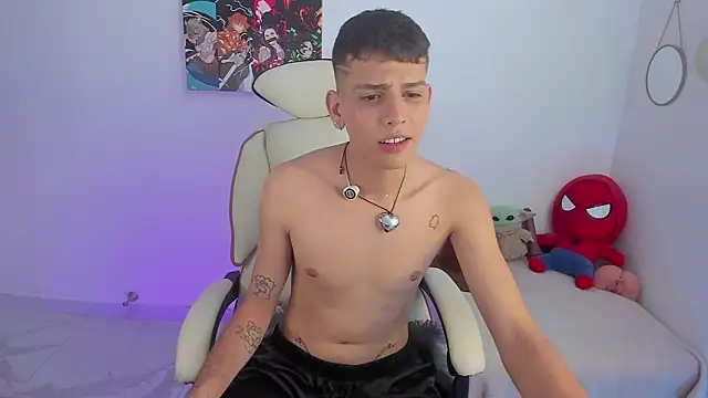 Snapshot of Jasson___ chatting on February 4, 2026, 4:35 pm Jasson online show from February 4, 2026, 4:35 pm