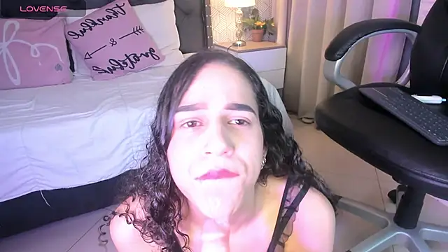 Snapshot of ariana__rosse chatting on May 15, 2026, 3:26 am ariana rosse online show from May 15, 2026, 3:26 am