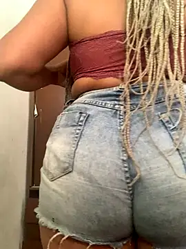 CorujinhaSafada online show from December 15, 2025, 11:49 am