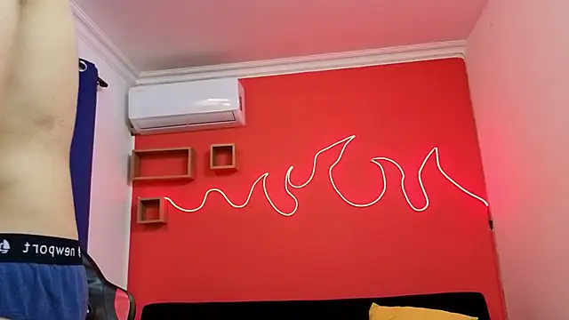 Snapshot of Neo_Twink chatting on January 11, 2026, 5:09 pm Neo Twink online show from January 11, 2026, 5:09 pm