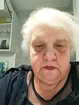 HapinessLovee online show from April 1, 2026, 6:15 am