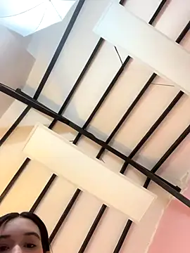 ninnarosell online show from December 18, 2025, 7:50 pm