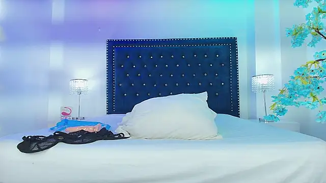 Velora nigth online show from January 7, 2026, 11:15 am