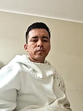 Robehts online show from December 4, 2025, 9:14 pm