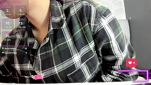 Kiara Fox   online show from January 11, 2026, 7:48 am