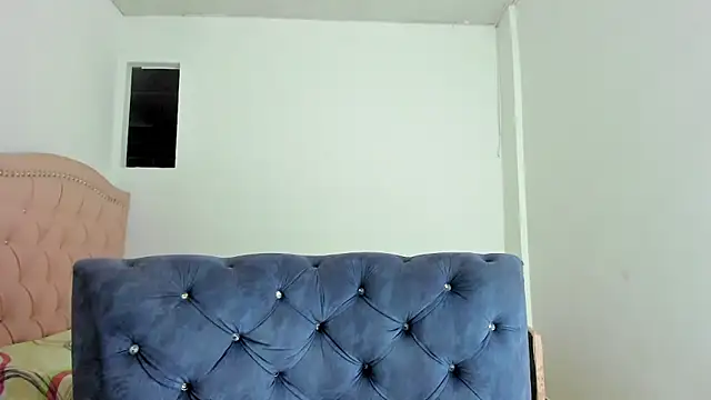 annelis x online show from April 19, 2026, 6:36 am