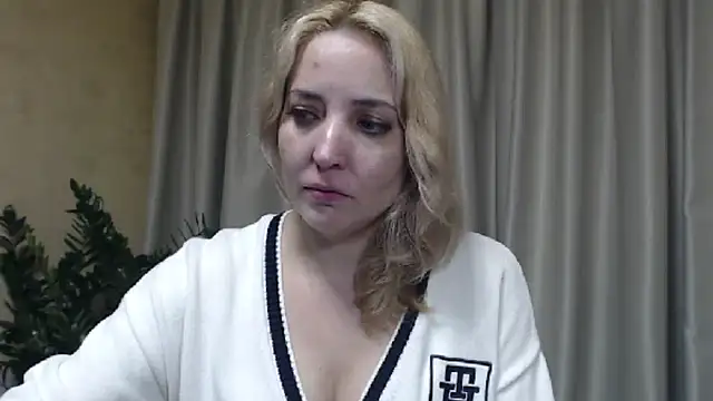 sweetpussy online show from November 3, 2025, 11:25 am