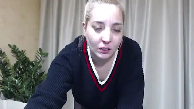 sweetpussy online show from December 5, 2025, 6:17 pm